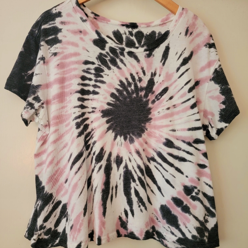Torrid tie dye crop tee